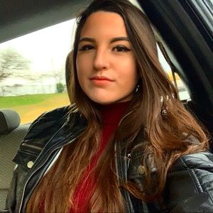 Meet your Posher, Haley